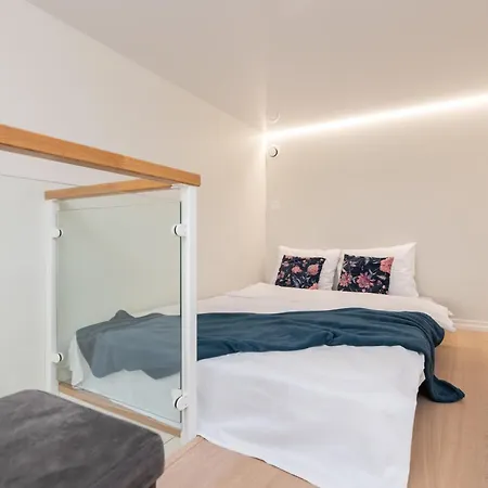 Hilltop - Centre Apartament *