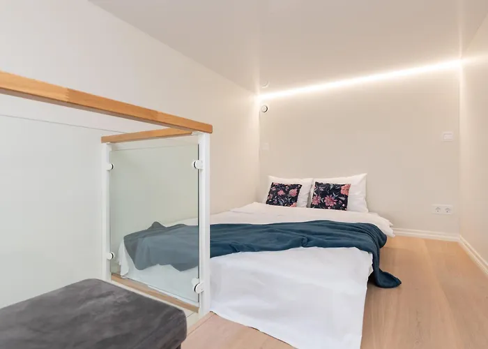 Hilltop - Centre Apartament *